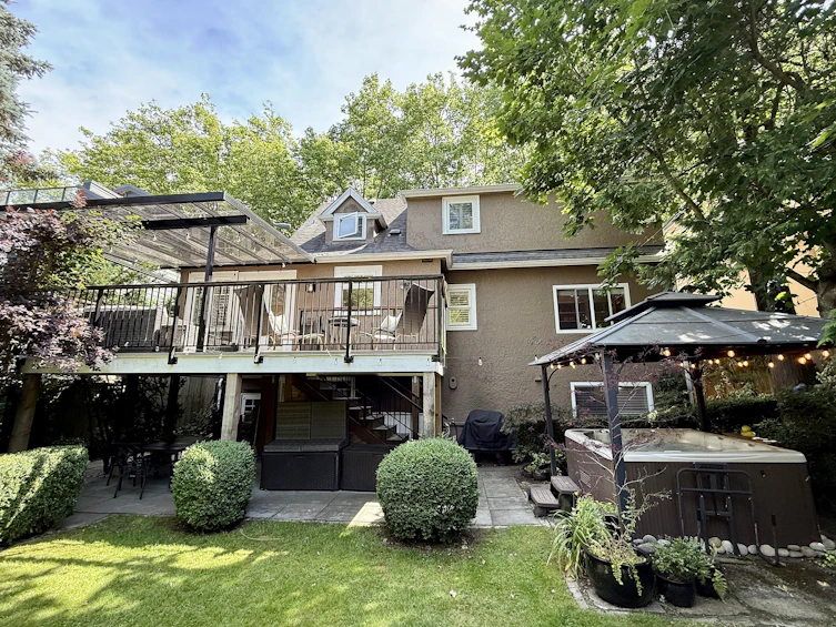 3821 W Broadway, Vancouver, BC, V6R 2C2 - 32