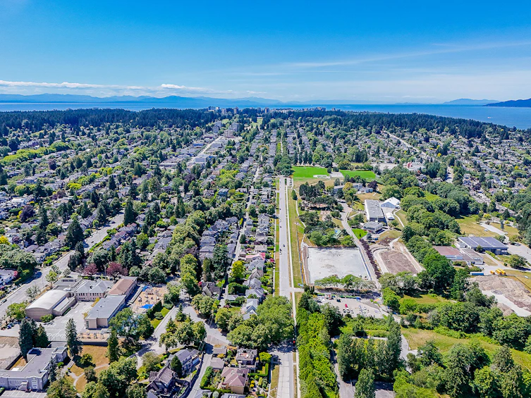 3821 W Broadway, Vancouver, BC, V6R 2C2 - 40
