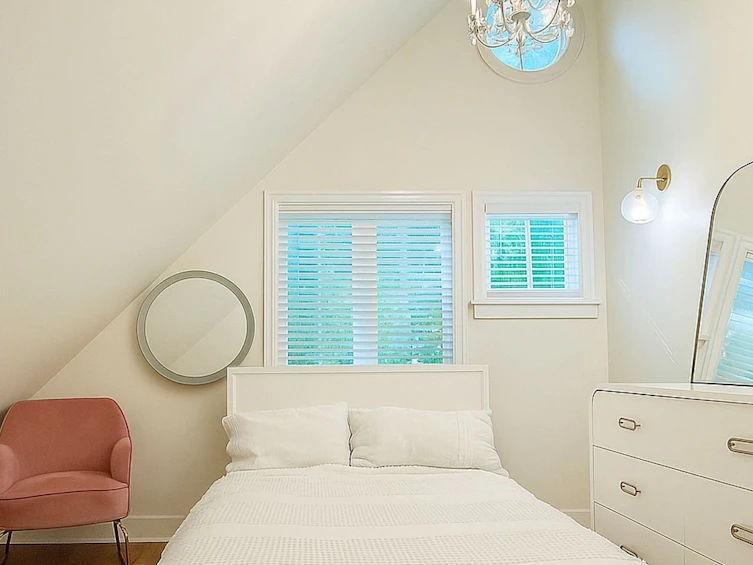 3821 W Broadway, Vancouver, BC, V6R 2C2 - 21