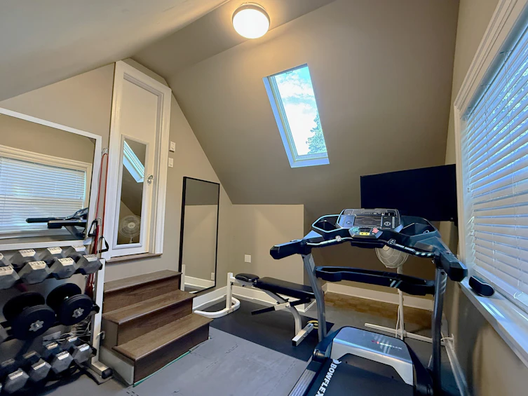 3821 W Broadway, Vancouver, BC, V6R 2C2 - 24