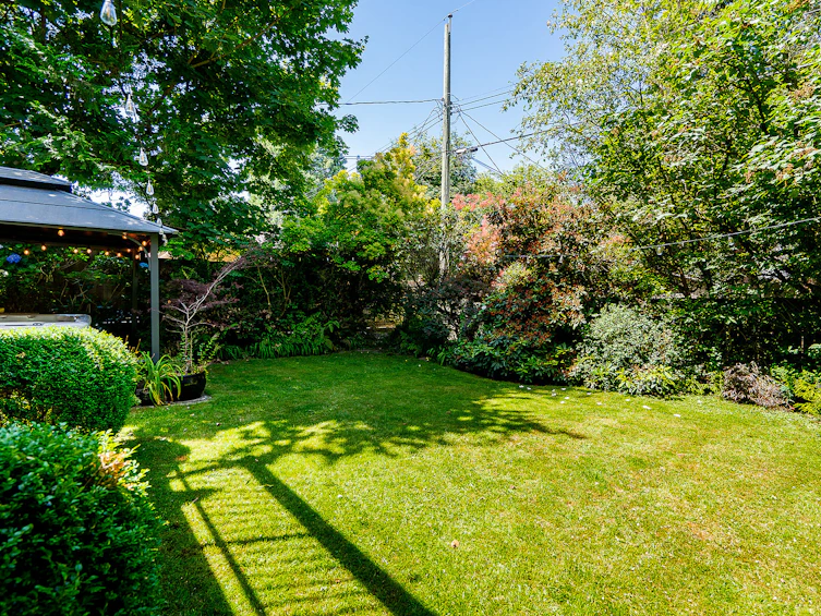 3821 W Broadway, Vancouver, BC, V6R 2C2 - 30