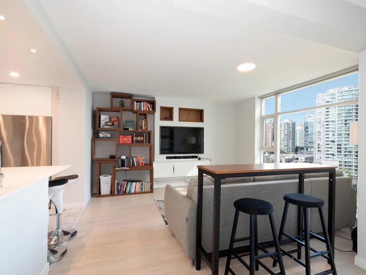1703-198 Aquarius Mews, Vancouver, BC, V6Z 2Y4 - 4