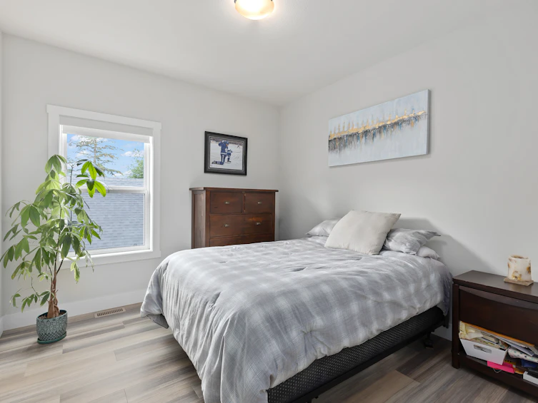 1064 Lawson Avenue, Kelowna, BC, V1Y 6T4 - 22