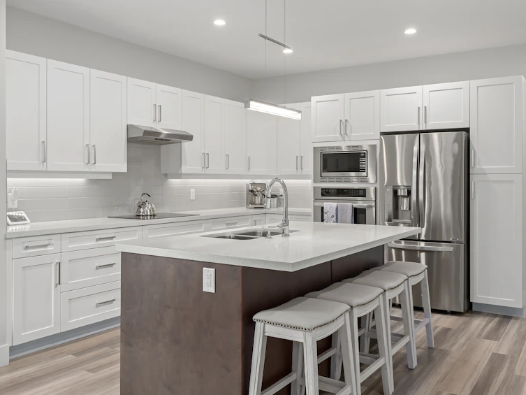 1064 Lawson Avenue, Kelowna, BC, V1Y 6T4 - 11