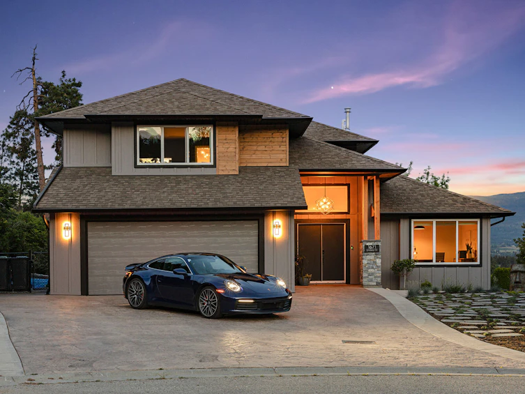 1671 Lindsay Drive, Kelowna, BC, V1V 2P7 - 2