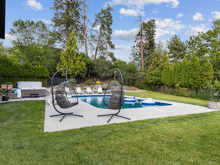 1671 Lindsay Drive, Kelowna, BC, V1V 2P7 - 48