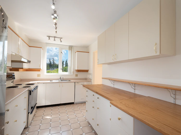 501-2203 Bellevue Avenue, West Vancouver, BC, V7V 4V7 - 12