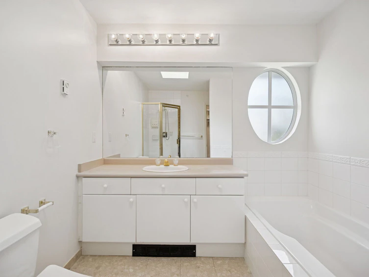 5880 Hampton 43 Place, Vancouver, BC, V6T 2E9 - 17