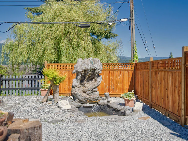 6135 Fairway Avenue, Sechelt, BC, V7Z 0L6 - 37