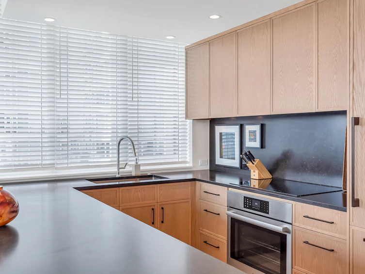 801-1328 Marinaside Crescent, Vancouver, BC, V6Z 3B3 - 10