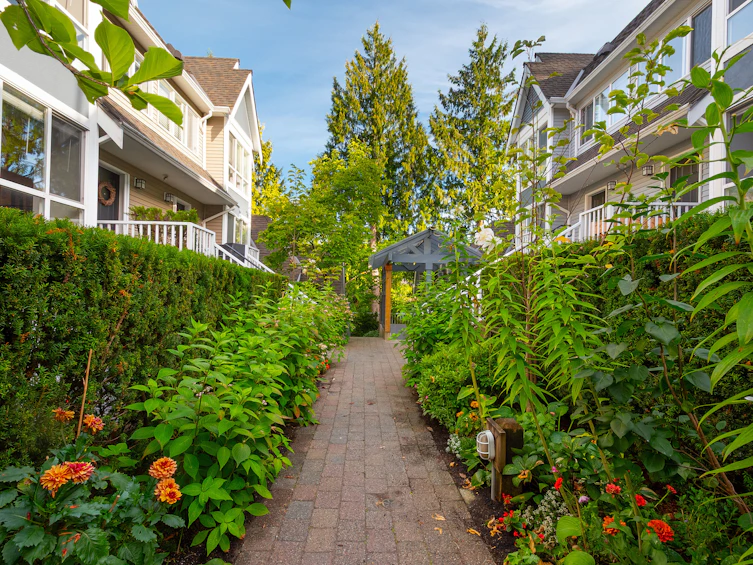 1015 Lynn Valley 6 Road, North Vancouver, BC, V7J 1Z6 - 35