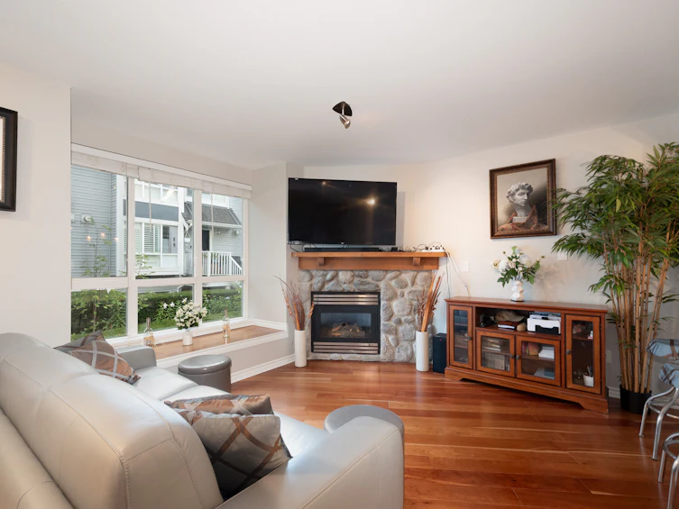 1015 Lynn Valley 6 Road, North Vancouver, BC, V7J 1Z6 - 5