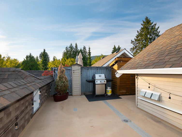 1015 Lynn Valley 6 Road, North Vancouver, BC, V7J 1Z6 - 31