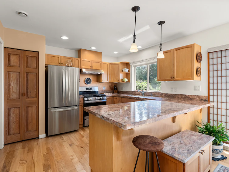 1372 Gower Point Road, Gibsons, BC, V0N 1V3 - 11