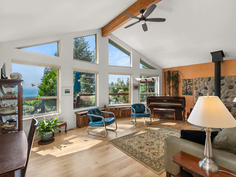 1372 Gower Point Road, Gibsons, BC, V0N 1V3 - 4