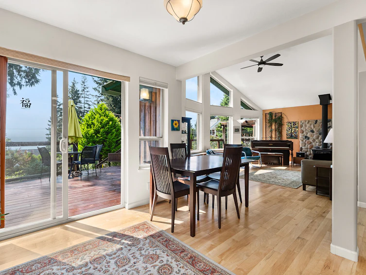 1372 Gower Point Road, Gibsons, BC, V0N 1V3 - 6