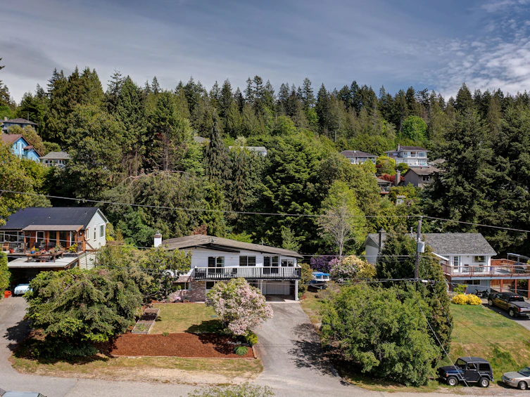 5218 Radcliffe Road, Sechelt, BC, V7Z 0C1 - 36