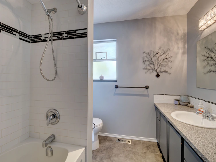 5218 Radcliffe Road, Sechelt, BC, V7Z 0C1 - 28