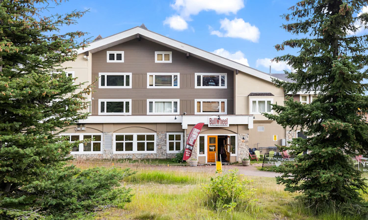 301-5275 Big White Road