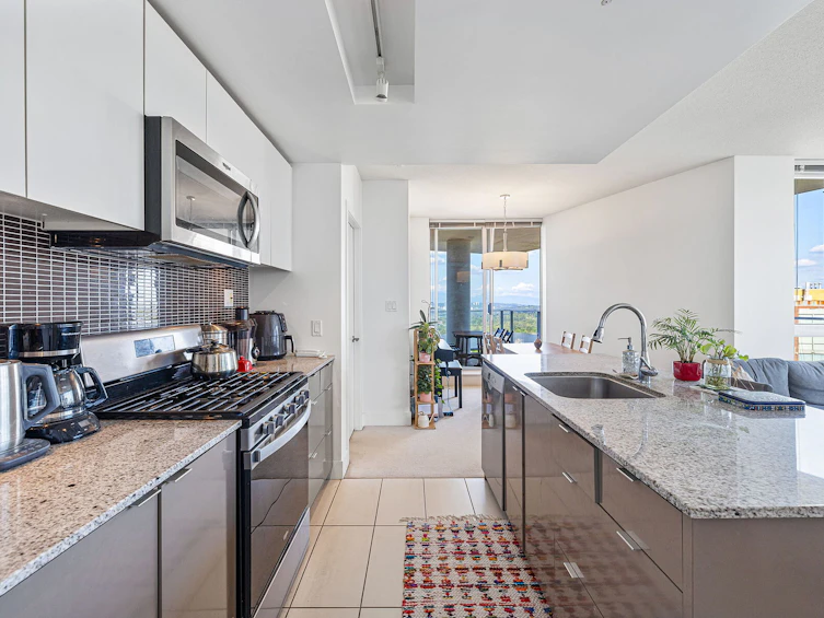 2106-4808 Hazel Street, Burnaby, BC, V5H 0A2 - 9