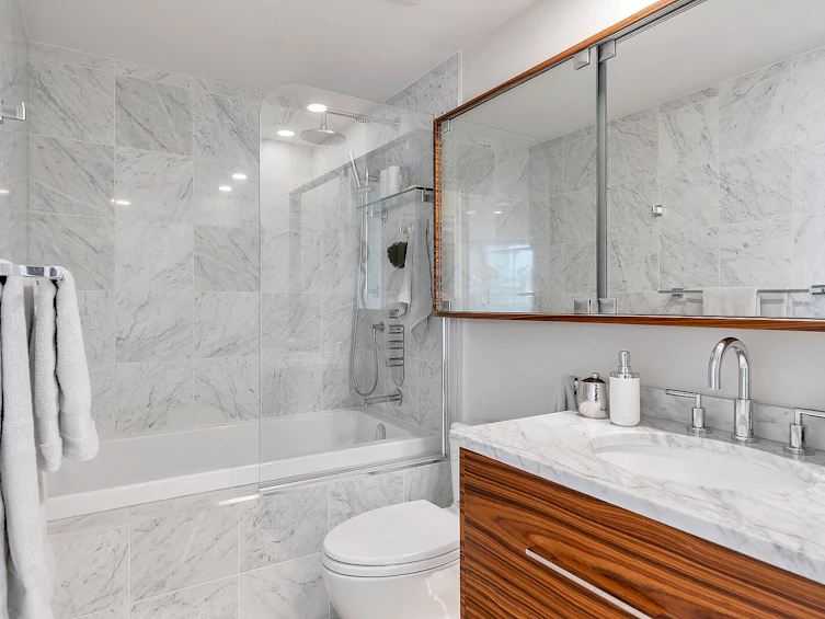 2007-918 Cooperage Way, Vancouver, BC, V6B 0A7 - 8