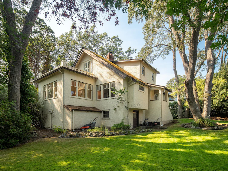 3375 Weald Road, Oak Bay, BC, V8R 6E4 - 24