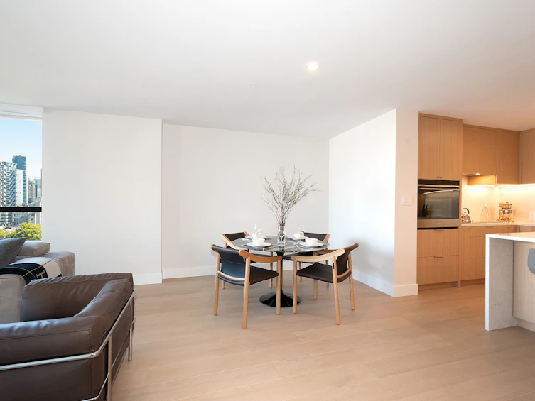 902-1860 Robson Street, Vancouver, BC, V6G 3C1 - 12