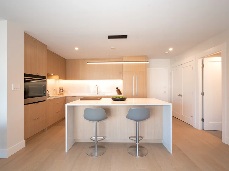 902-1860 Robson Street, Vancouver, BC, V6G 3C1 - 3