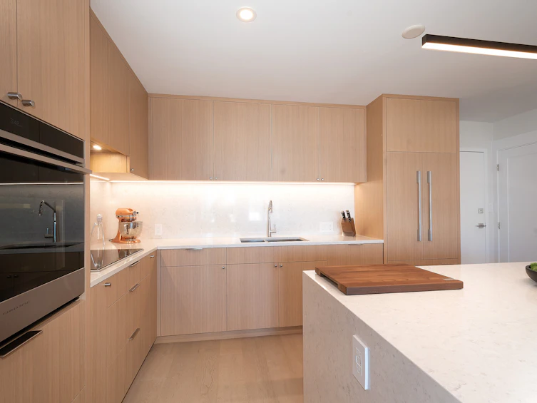 902-1860 Robson Street, Vancouver, BC, V6G 3C1 - 2