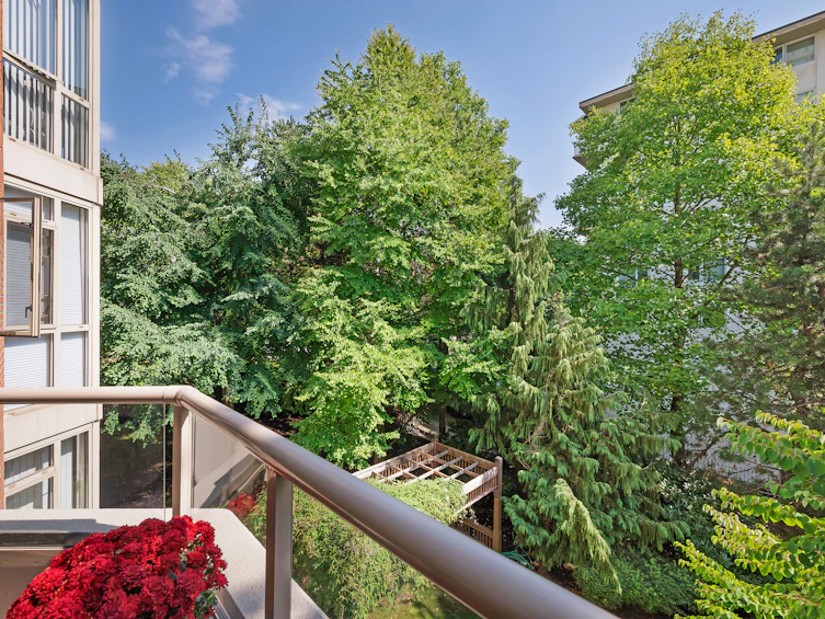 302-160 W Keith Road, North Vancouver, BC, V7M 3M2 - 27