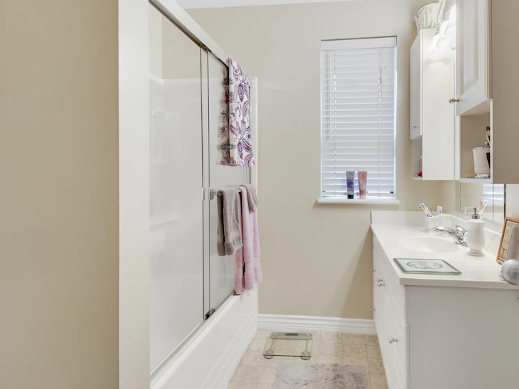 19927 37 Avenue, Langley, BC, V3A 2S4 - 15