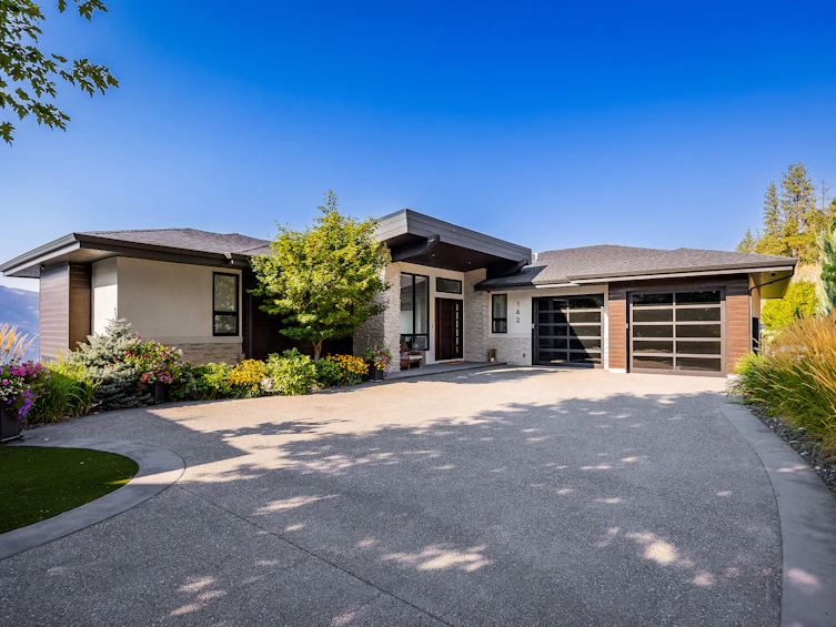 142 Red Sky Court, Kelowna, BC, V1V 3G4 - 2