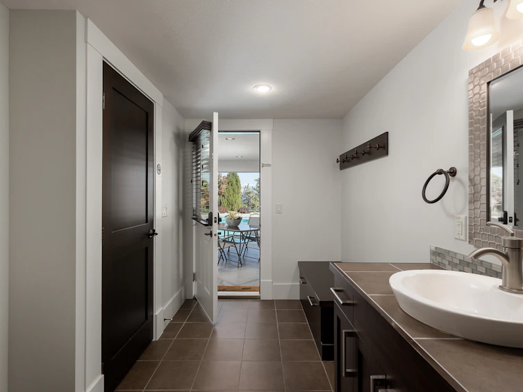 2523 Hillsborough Road, West Kelowna, BC, V1Z 3E8 - 32
