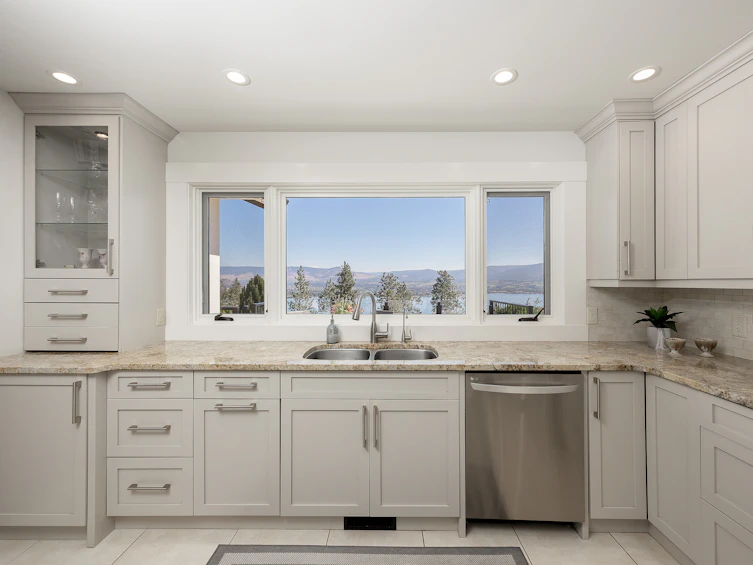 2523 Hillsborough Road, West Kelowna, BC, V1Z 3E8 - 12