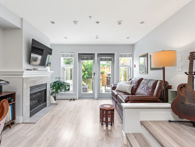 208-2545 W Broadway, Vancouver, BC, V6K 2E9 - 7