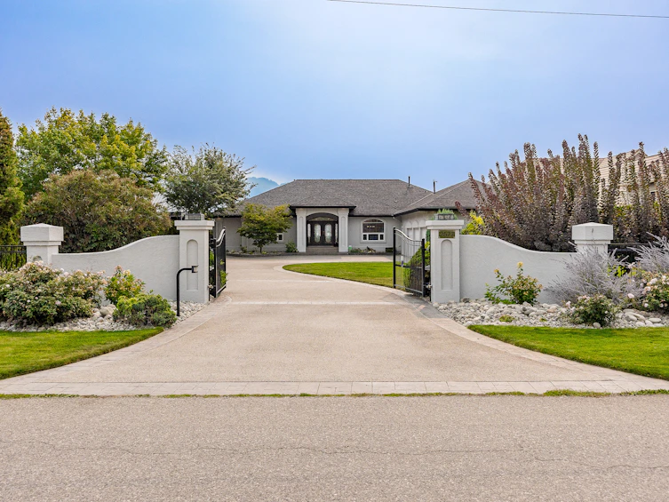 2577 Whitworth Road, West Kelowna, BC, V4T 2K5 - 2