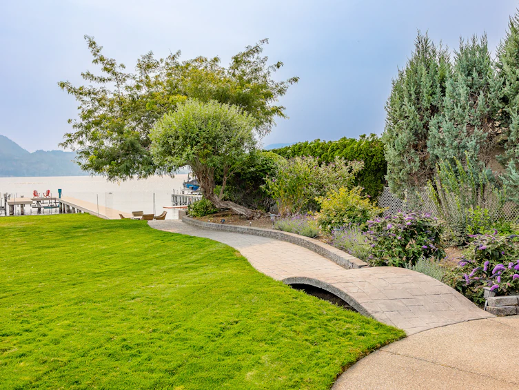 2577 Whitworth Road, West Kelowna, BC, V4T 2K5 - 12