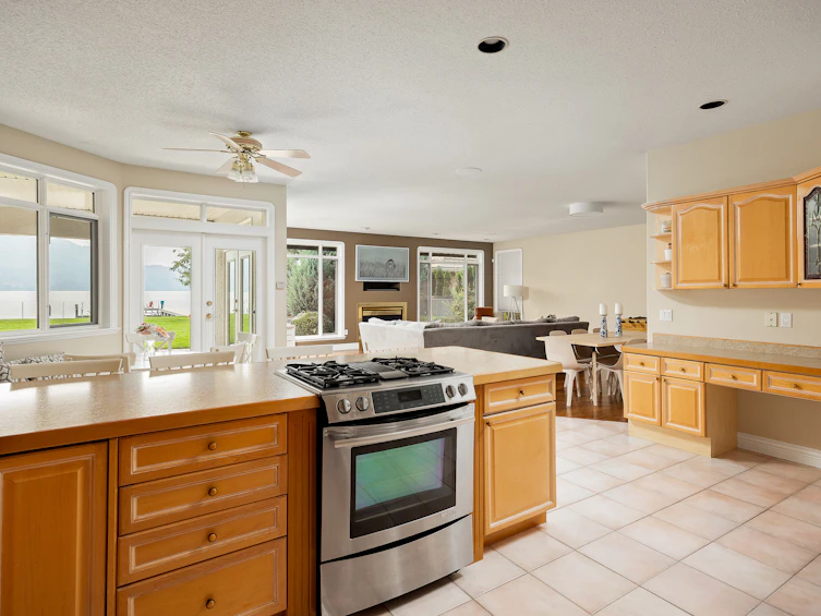 2577 Whitworth Road, West Kelowna, BC, V4T 2K5 - 19