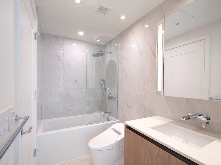 804-135 E 13th Street, North Vancouver, BC, V7L 0J8 - 17