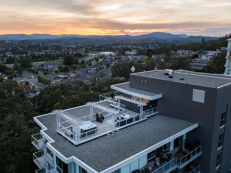 PH902-4009 Rainbow Hill Lane, Saanich, BC, V8X 0B3 - 12