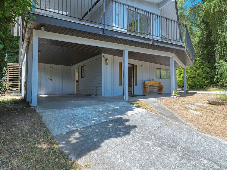 5713 Salmon Drive, Sechelt, BC, V0N 3A0 - 3
