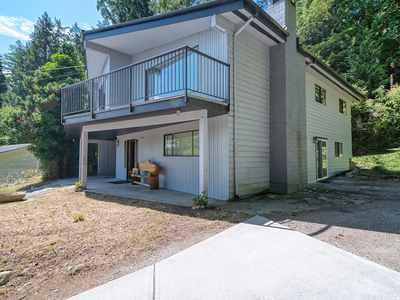 5713 Salmon Drive, Sechelt BC