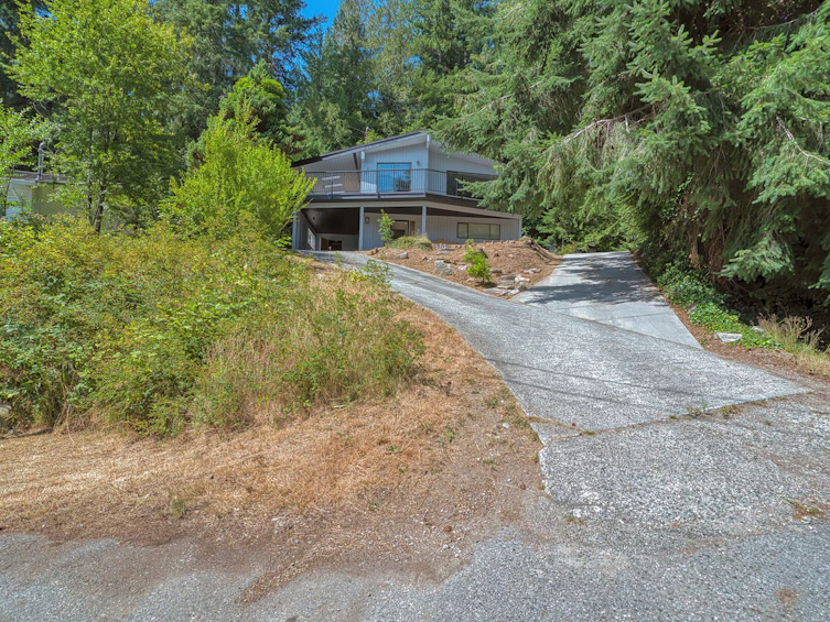 5713 Salmon Drive, Sechelt, BC, V0N 3A0 - 2