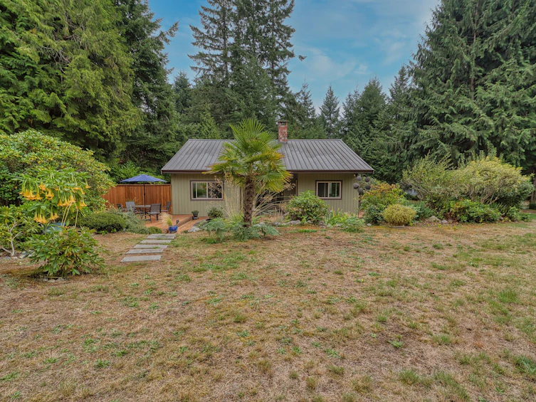 8096 Wildwood Road, Halfmoon Bay, BC, V7Z 1A8 - 22