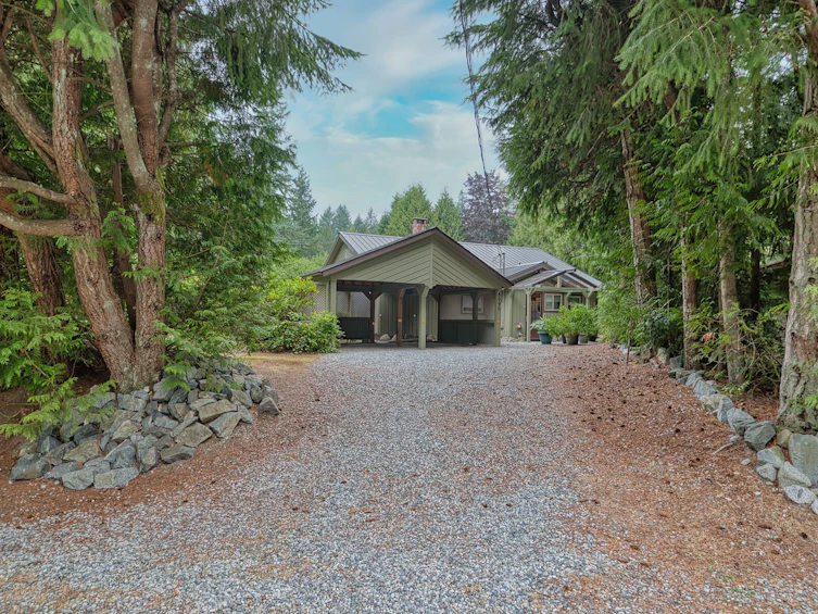8096 Wildwood Road, Halfmoon Bay, BC, V7Z 1A8 - 4