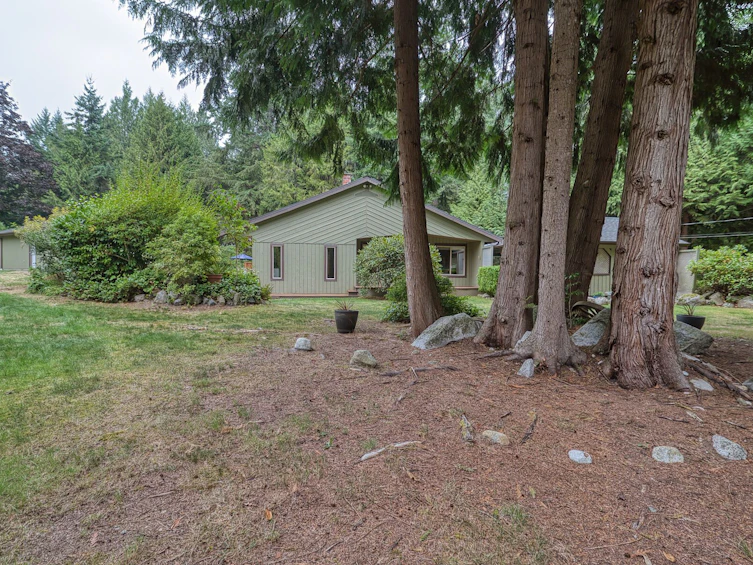 8096 Wildwood Road, Halfmoon Bay, BC, V7Z 1A8 - 34