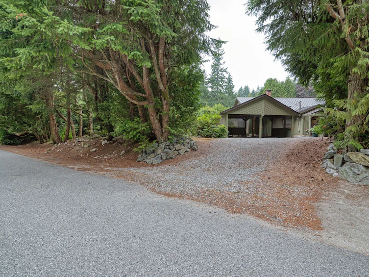 8096 Wildwood Road, Halfmoon Bay, BC, V7Z 1A8 - 21