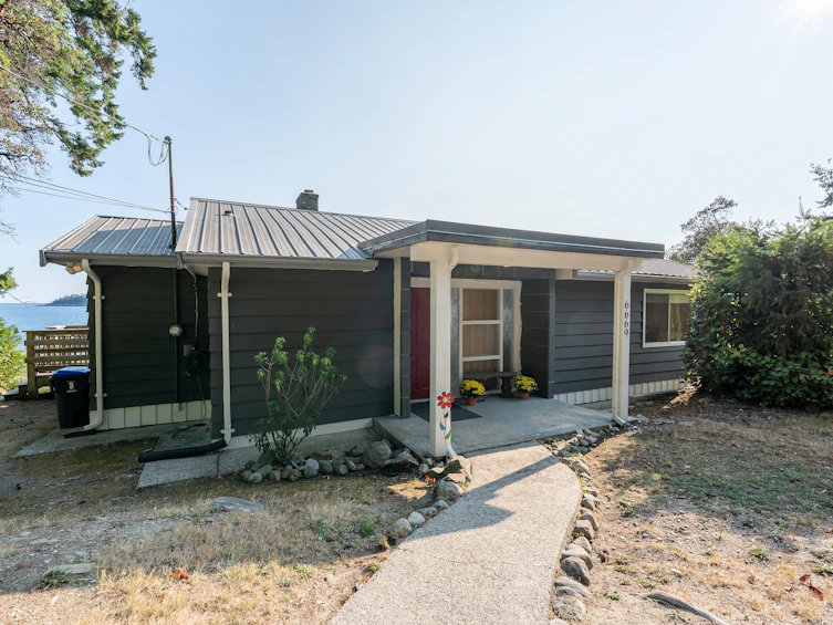 6669 Sunshine Coast Highway, Sechelt, BC, V7Z 0M9 - 7