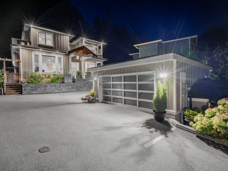 6467 Wellington Avenue, West Vancouver BC