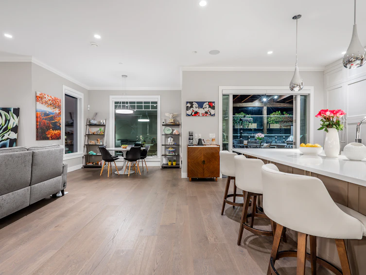 6467 Wellington Avenue, West Vancouver, BC, V7W 2H7 - 11